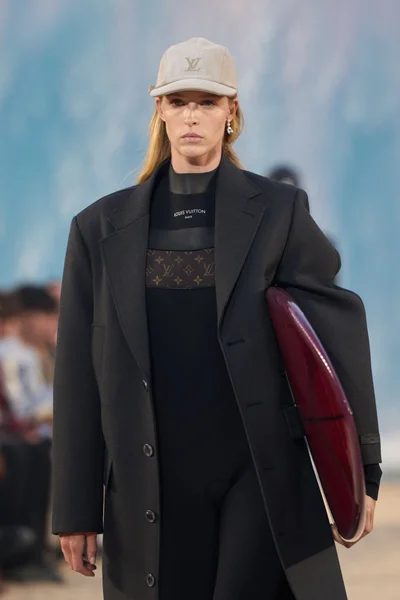 Look 17